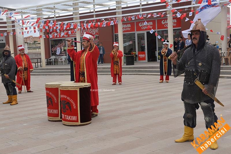KMÜ Halk Oyunları ve Mehter Marşları ile Şenlendi 15