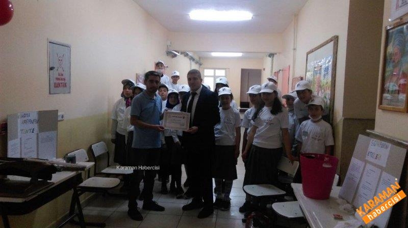 Öğrenciler TÜBİTAK Projelerini Sergiledi 12