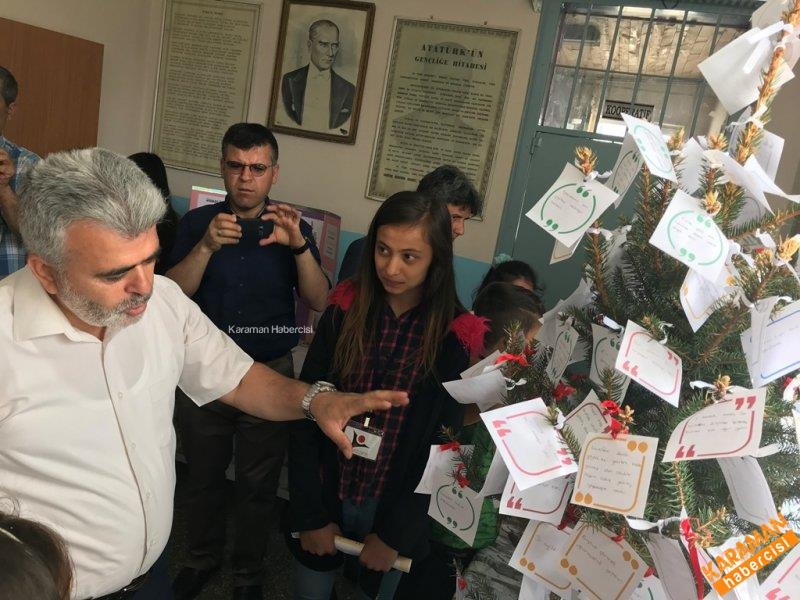 Öğrenciler TÜBİTAK Projelerini Sergiledi 30