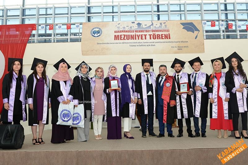 KMÜ Fakülteleri Mezuniyet Coşkusunu Yaşadı 30