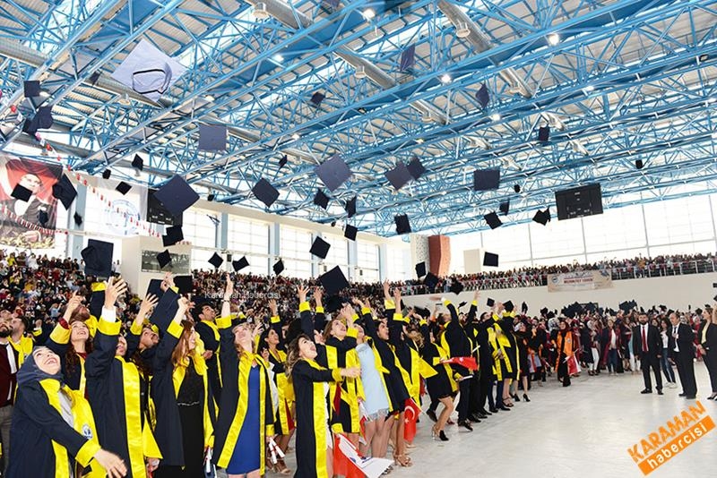 KMÜ Fakülteleri Mezuniyet Coşkusunu Yaşadı 44