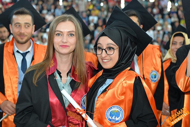 KMÜ Fakülteleri Mezuniyet Coşkusunu Yaşadı 47
