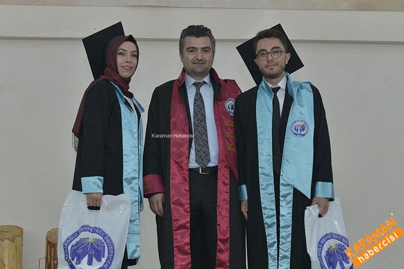 Sağlık Hizmetleri ve Sosyal Bilimler MYO'da Mezuniyet Heyecanı 12