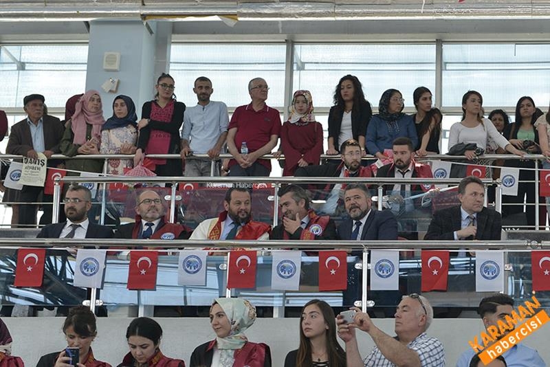 Sağlık Hizmetleri ve Sosyal Bilimler MYO'da Mezuniyet Heyecanı 14