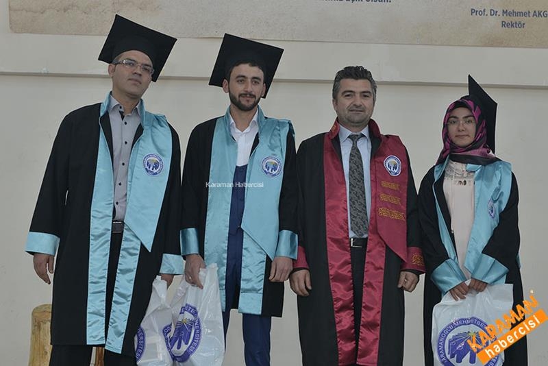 Sağlık Hizmetleri ve Sosyal Bilimler MYO'da Mezuniyet Heyecanı 27