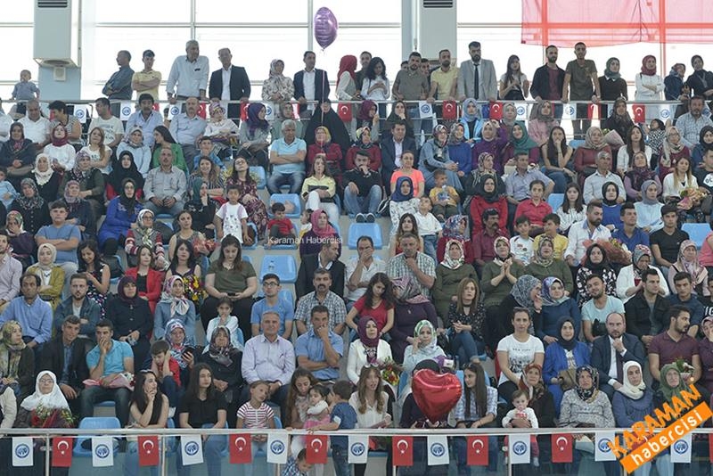 Sağlık Hizmetleri ve Sosyal Bilimler MYO'da Mezuniyet Heyecanı 29