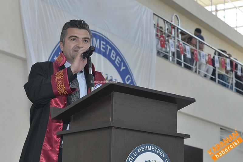 Sağlık Hizmetleri ve Sosyal Bilimler MYO'da Mezuniyet Heyecanı 5