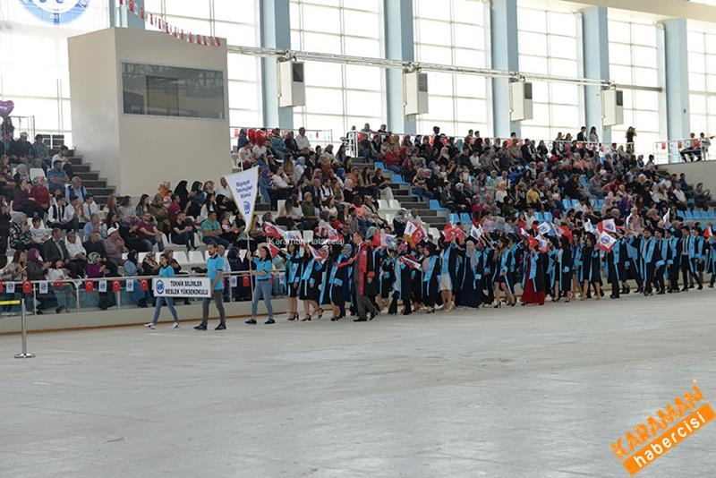 KMÜ Teknik Bilimler MYO'da Mezumiyet Sevinci 7