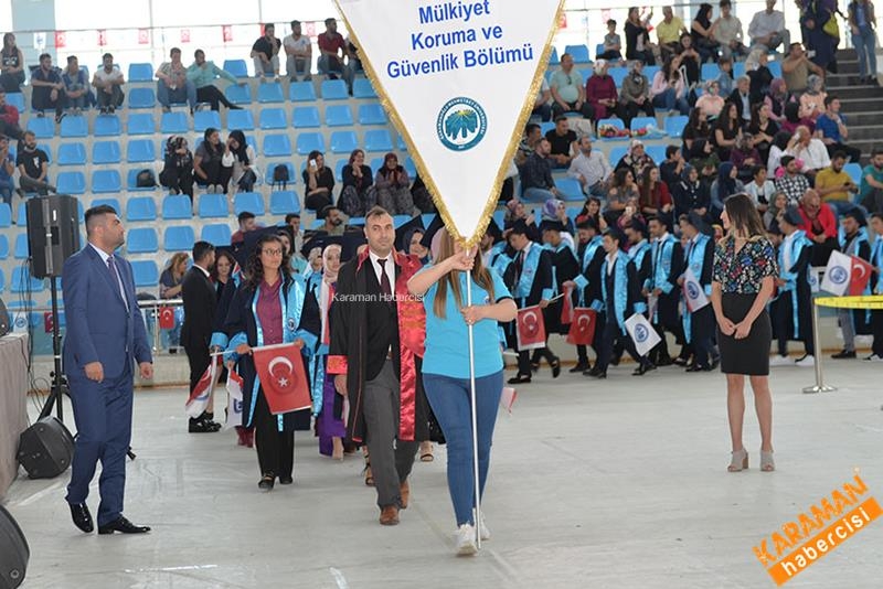 KMÜ Teknik Bilimler MYO'da Mezumiyet Sevinci 9