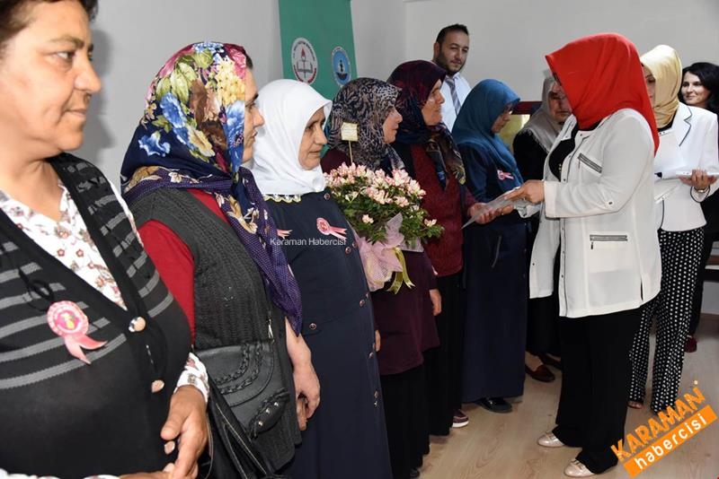 Okuryazarlık Sertifikalarını Vali Meral ve Eşi Zehra Meral’den Aldılar 15