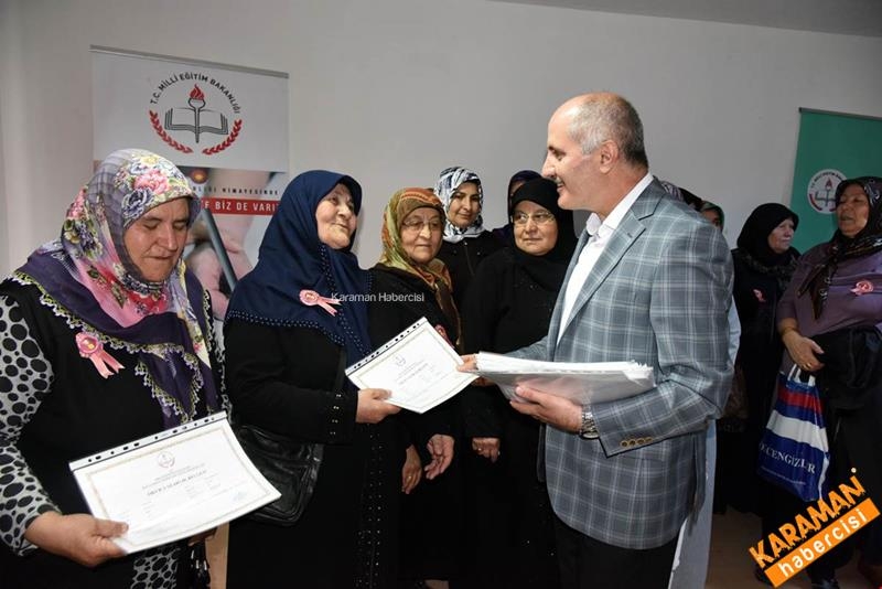 Okuryazarlık Sertifikalarını Vali Meral ve Eşi Zehra Meral’den Aldılar 9