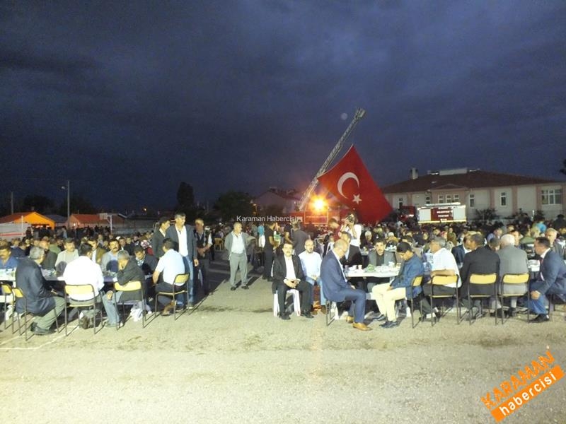 Ayrancı’da Yağmura Aldırmayan 2 Bin Kişi Aynı Anda İftar Açtı 14