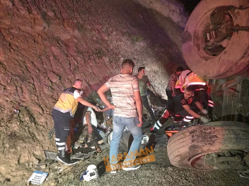 Mersin Karaman Yolunda Otobüs Devrildi 15