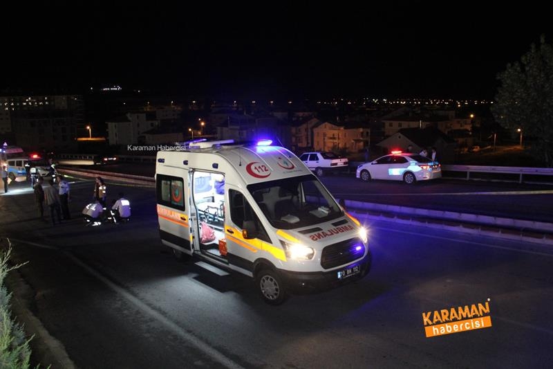 Otomobil, yolun ortasında yatan şahsı ezip geçti 7