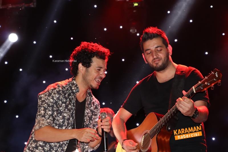 Buray, Karamanlı Hayranlarına Unutulmaz Bir Gece Yaşattı 4