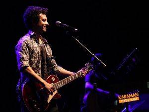Buray, Karamanlı Hayranlarına Unutulmaz Bir Gece Yaşattı