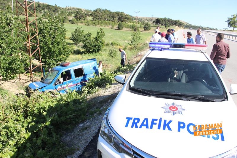 Karaman’da Jandarma Aracı Kaza Yaptı: 2 Asker Yaralandı 2