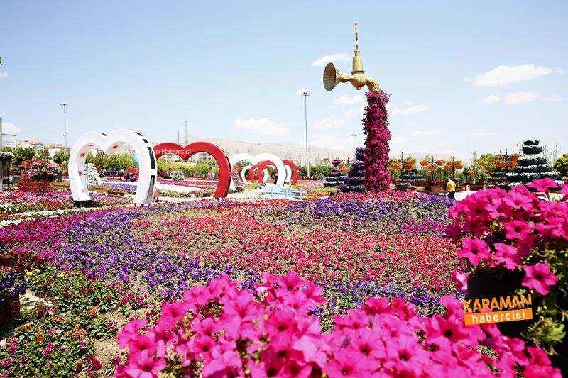 Renklerin Buluştuğu Selçuklu Çiçek Bahçesi Ziyaretçilerin İlgi Odağı Old 2
