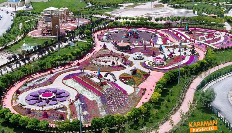 Renklerin Buluştuğu Selçuklu Çiçek Bahçesi Ziyaretçilerin İlgi Odağı Old 5