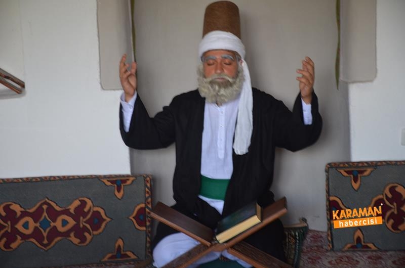 Dergahında Gelen Ziyaretçilere Şeyh Edebali Hazretleri Canlandırılıyor 1
