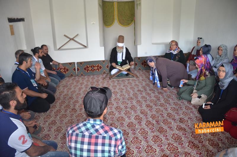 Dergahında Gelen Ziyaretçilere Şeyh Edebali Hazretleri Canlandırılıyor 3