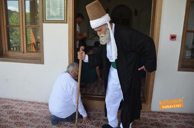 Dergahında Gelen Ziyaretçilere Şeyh Edebali Hazretleri Canlandırılıyor 6