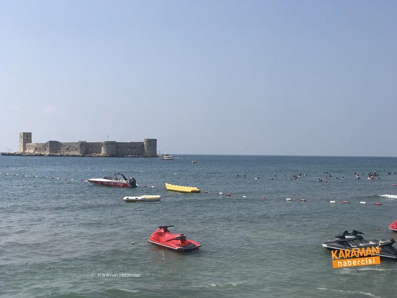 Denizin Ortasındaki 2 Bin 400 Yıllık Kale Büyülüyor 6