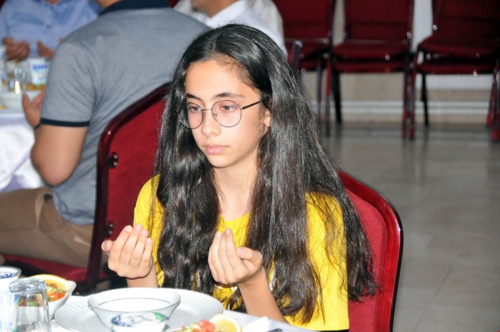 Vali Meral Şehit Aileleri Ve Gaziler Onuruna Verilen Yemeğe Katıldı 11