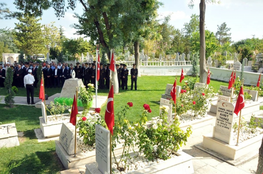 Şehitlerimiz İçin Anma Programı Düzenlendi 12