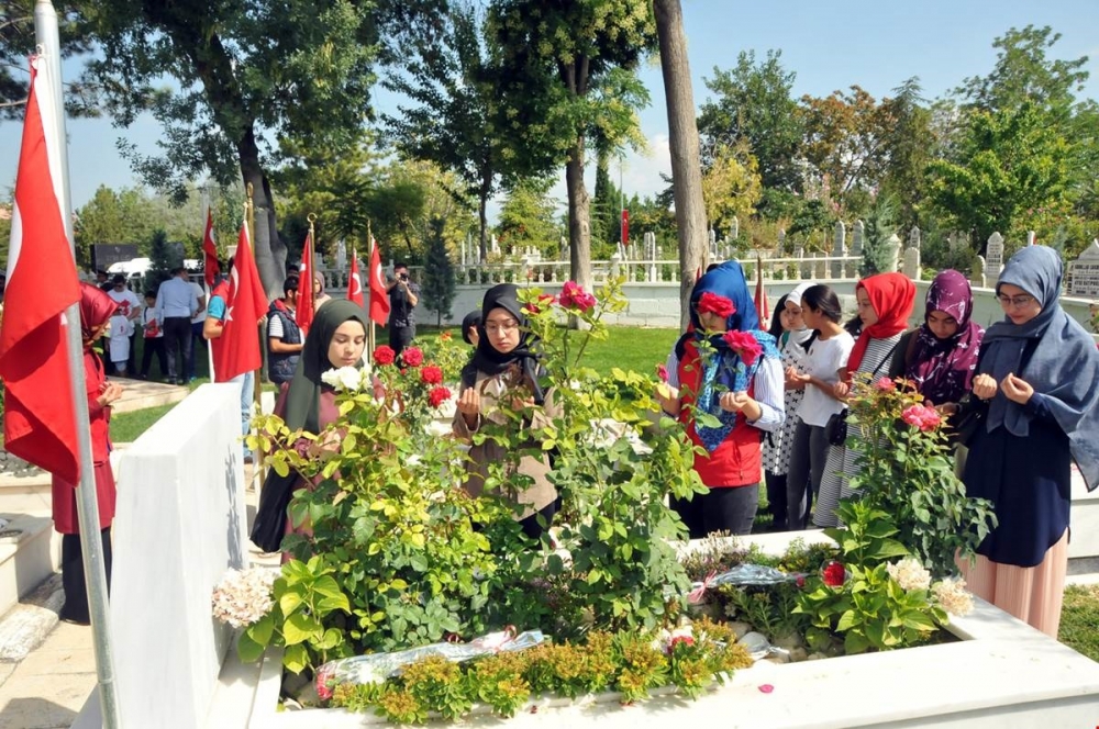 Şehitlerimiz İçin Anma Programı Düzenlendi 13