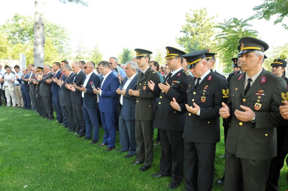 Şehitlerimiz İçin Anma Programı Düzenlendi 6