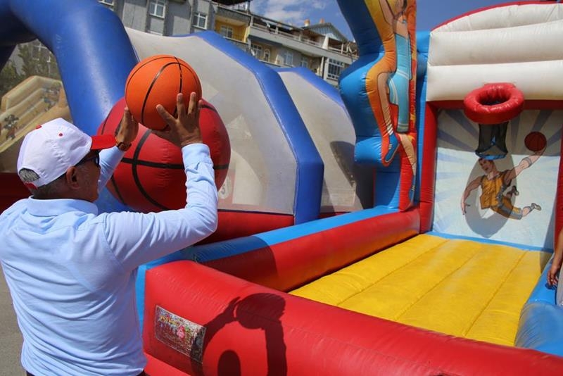 Karaman Belediyesi Çocuk Şenliği Başladı 2