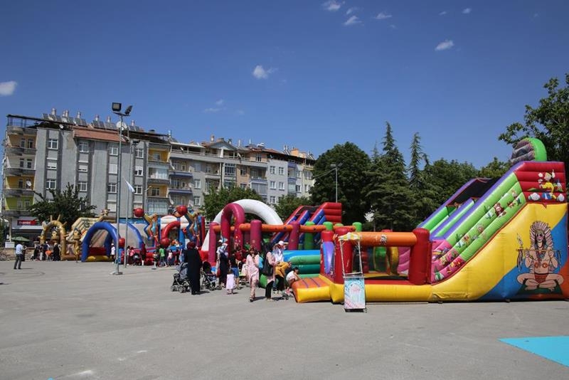 Karaman Belediyesi Çocuk Şenliği Başladı 3