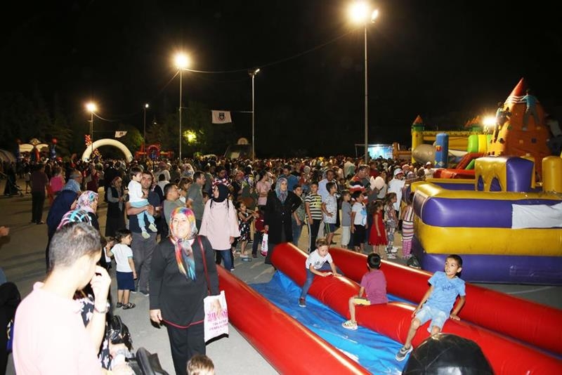 Çocuk Şenliği İlk Günden Büyük İlgi Çekti 3