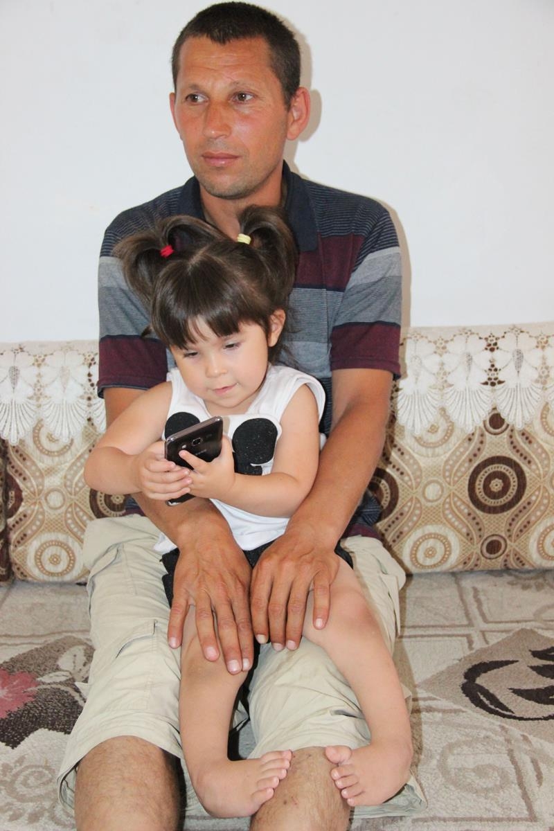 Üç Yaşındaki Ecrin, Ayaklarının Üzerinde Yürümek İstiyor 6