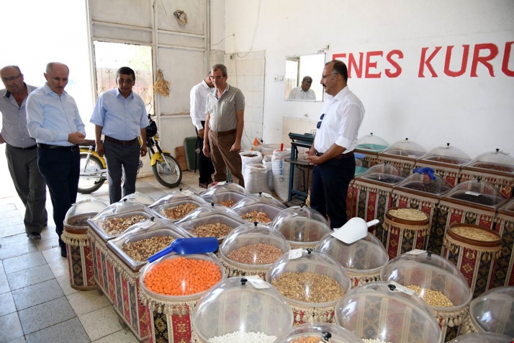 Vali Meral Ticaret Borsası Esnafını Ziyaret Etti 11