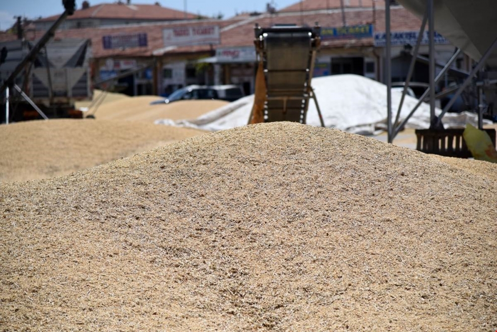 Vali Meral Ticaret Borsası Esnafını Ziyaret Etti 13