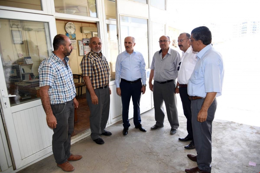 Vali Meral Ticaret Borsası Esnafını Ziyaret Etti 3