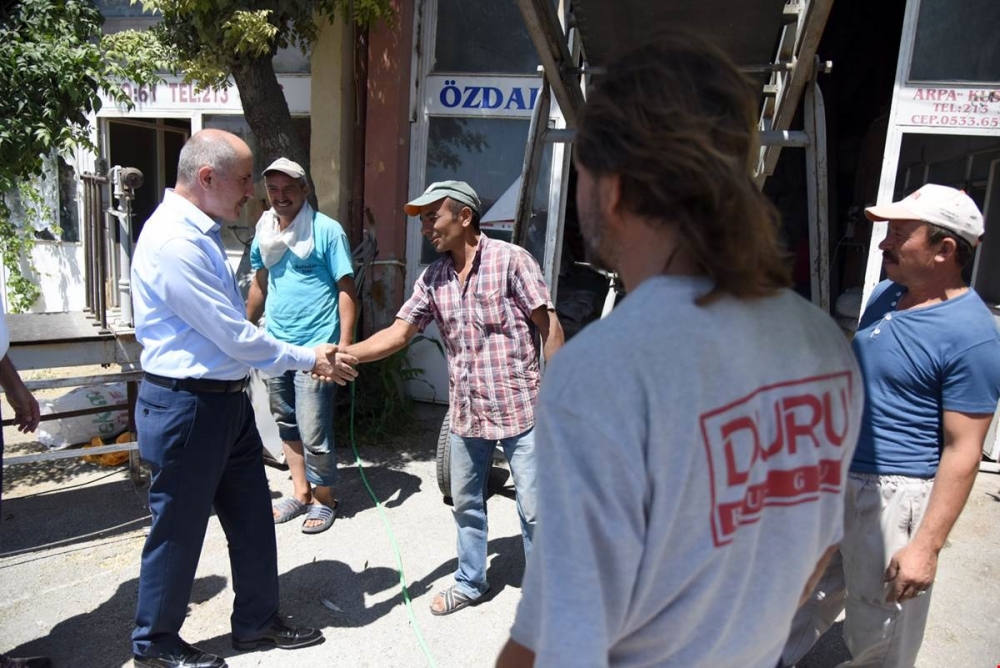 Vali Meral Ticaret Borsası Esnafını Ziyaret Etti 7