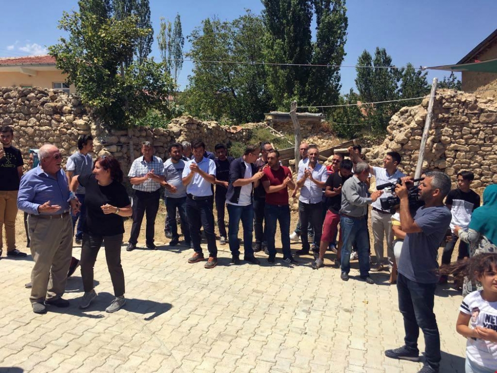 Vali Meral Gökçe Köyünü Ziyaret Etti 3