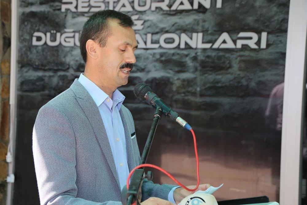 Vali Fahri  Meral Ve Başkan Çalışkan Karamanlı Gurbetcileri Ağırladı 2