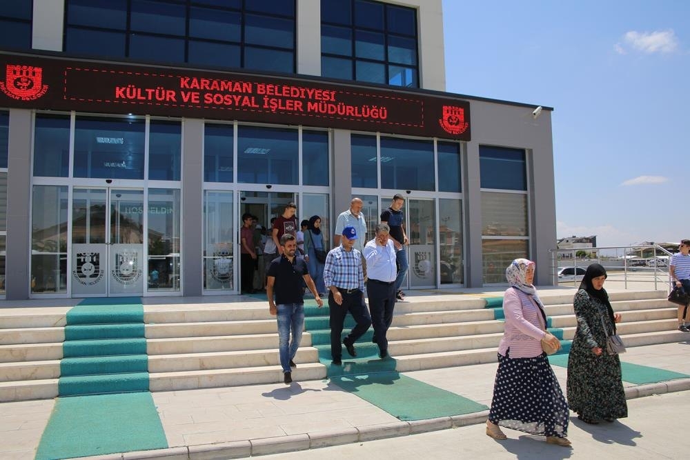 Vali Fahri  Meral Ve Başkan Çalışkan Karamanlı Gurbetcileri Ağırladı 8