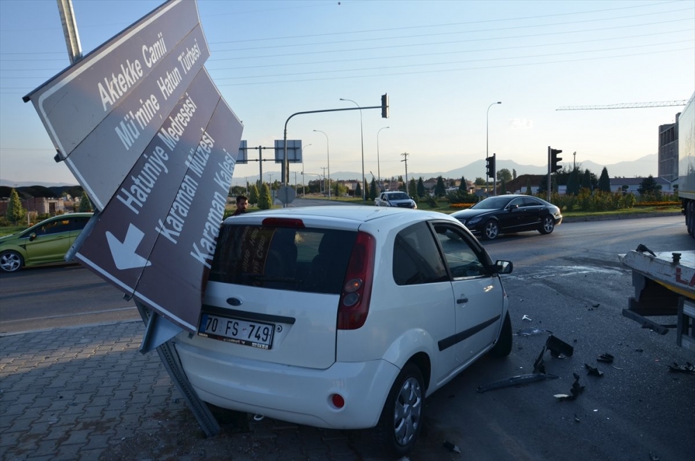 Karaman'da trafik kazası: 3 yaralı 4