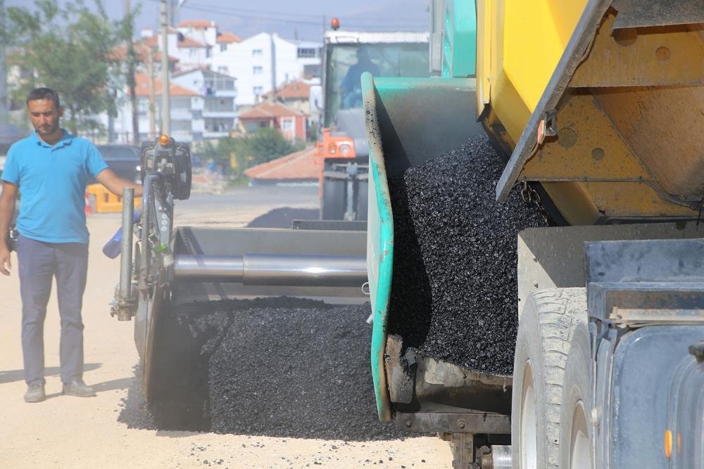 Tabduk Emre Mahallesi’nde Tüm Sokaklar Asfaltlanıyor 2