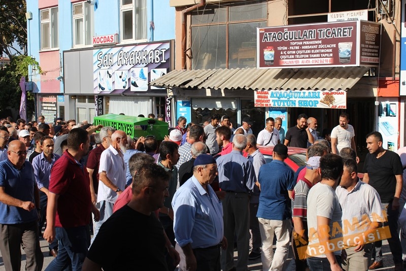 Merhum Özakın İçin Son Görev 10