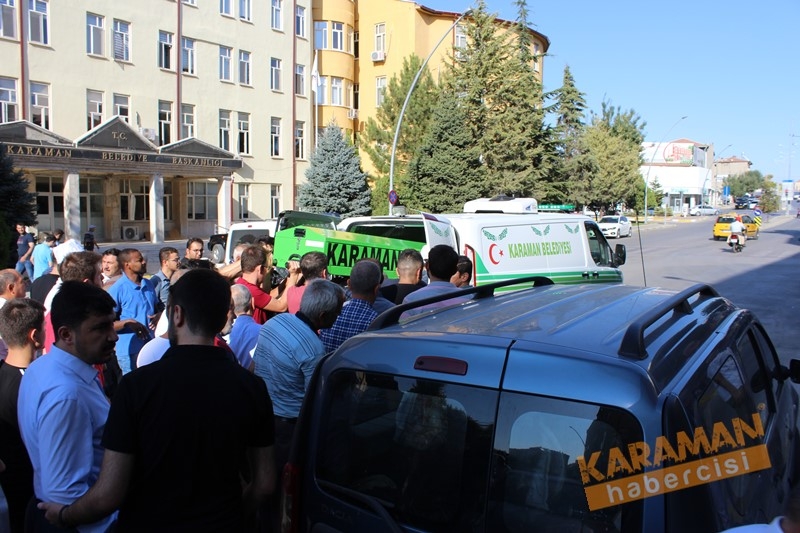 Merhum Özakın İçin Son Görev 13