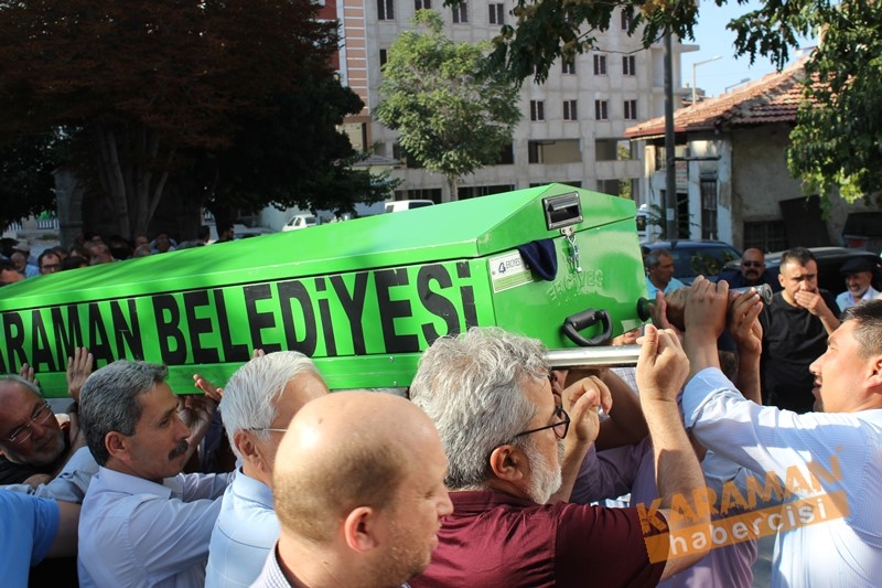 Merhum Özakın İçin Son Görev 14