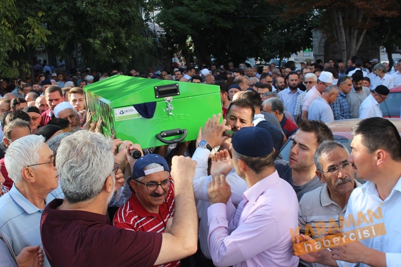 Merhum Özakın İçin Son Görev 3