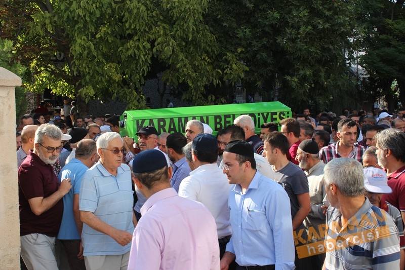 Merhum Özakın İçin Son Görev 4