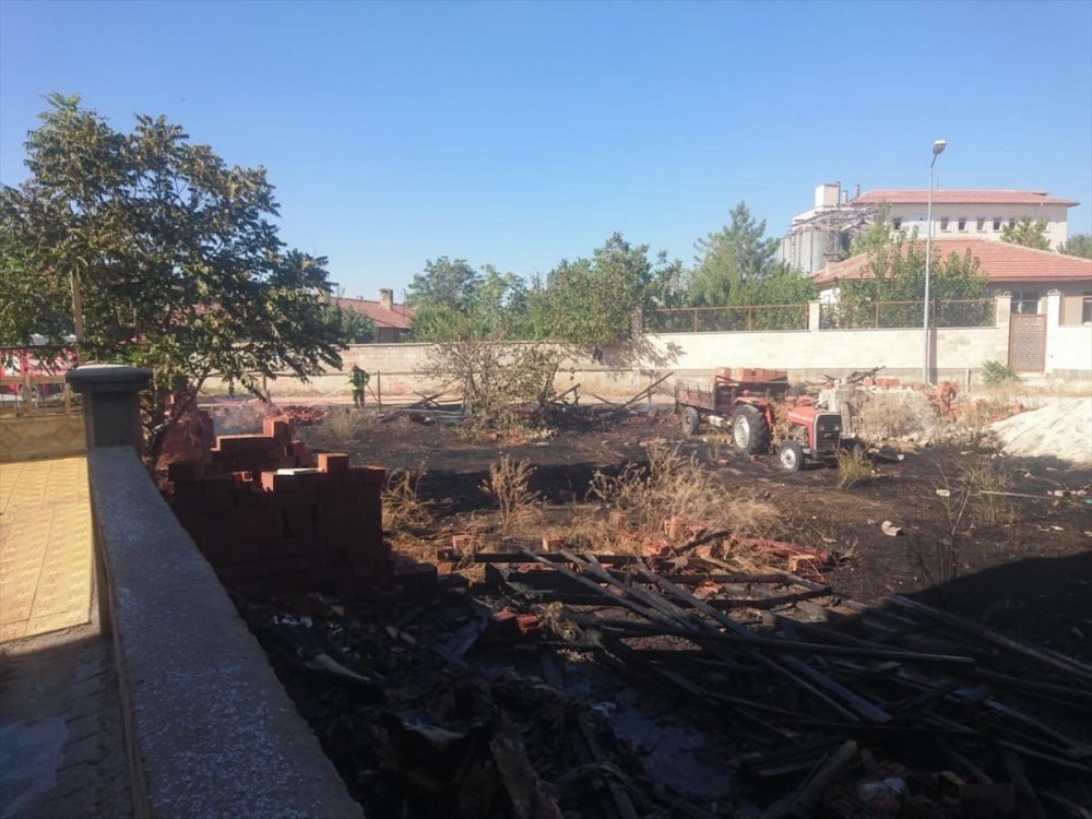 Karaman'da Ot Yangını 4